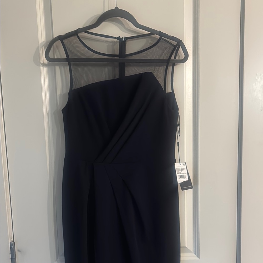 NWT Adrianna Papell Women’s Draped Crepe Illusion Dress.  Size 6